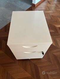 Cassettiera con rotelle