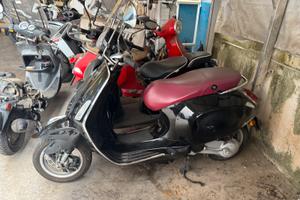 Vespa 50 Primavera 2T incidentata