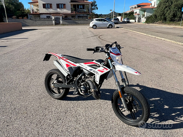 Moto Beta Motard r/r 50