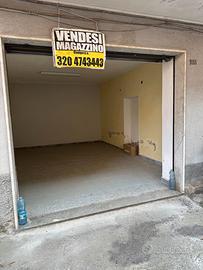 Magazzino/Box Auto ACRI CENTRO