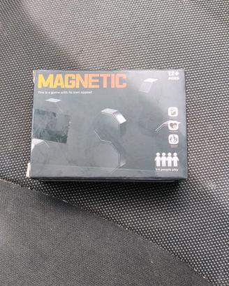 Gioco da tavola MAGNETIC(  tipo kluster) nuovo