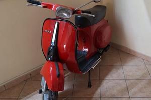 Piaggio Vespa 50 Special (V5B3) - 1977