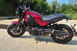 moto benelli leoncino 500 3500 euro poco trattabil