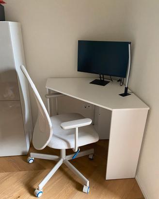 Postazione smart working scrivania + sedia