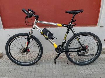 Mountain bike Scott