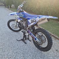 Yamaha YZ 250 - 2024