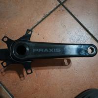 guarnitura praxis in carbonio