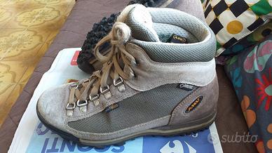 Scarpone Trekking Aku in gorotex Nuovo!