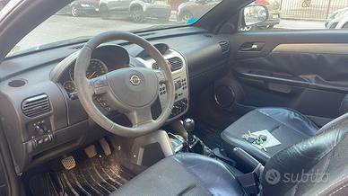 opel tigra 2005