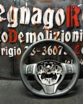VOLANTE TOYOTA YARIS 11-14
