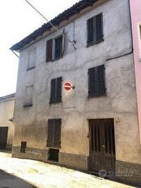 Immobile in asta di 59 m² con 4 locali a Mango