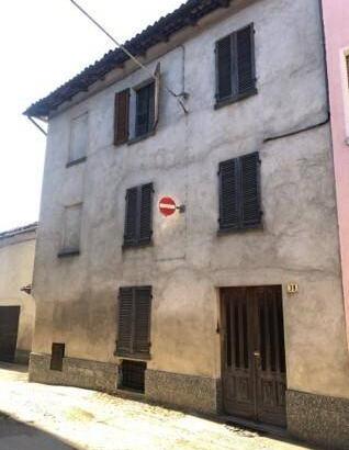 Immobile in asta di 59 m² con 4 locali a Mango