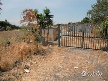 Belpasso - Terreno Recintato di 640 mq