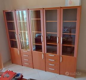 Scrivania e mobili da studio