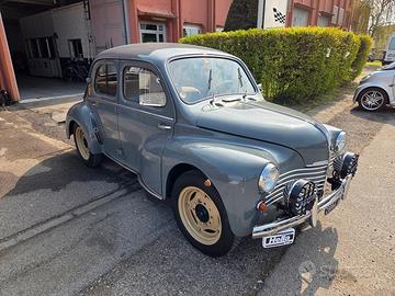 Noleggio Auto matrimoni eventi Renault storica