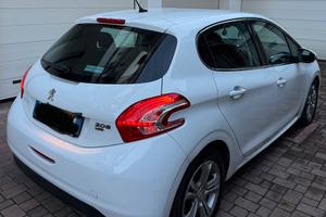 PEUGEOT 208 - ok neopatentati - consumi bassi