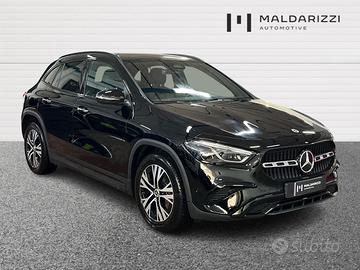 MERCEDES-BENZ GLA 200 d Progressive Advanced Plus