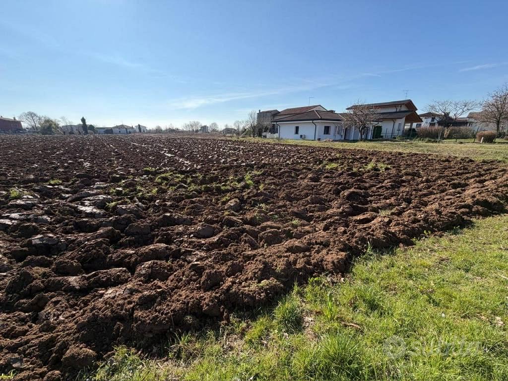 Terreno di 4650 m² a Basiliano - Vista 2