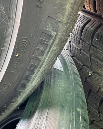 Gomme 22pollici 265/40/r22