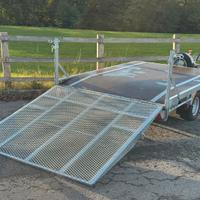 Rimorchio con rampa 250 x 178 cm. MC 1300 Kg.