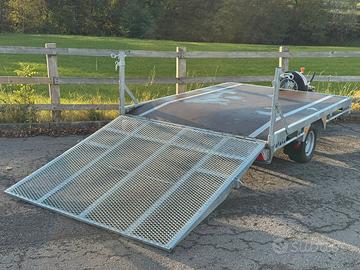 Rimorchio con rampa 250 x 178 cm. MC 1300 Kg.