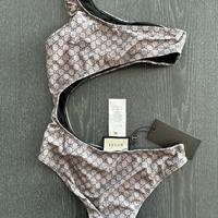 Costume gucci intero