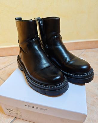stivaletto pelle nero n37