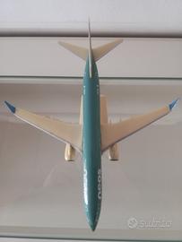 Modellino Boeing 737-800 NEOS