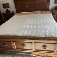 Testiera letto legno noce + sedia