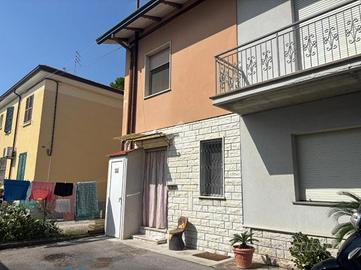 VILLA A SCHIERA D'ANGOLO A SAVIGNANO SUL RUBICONE