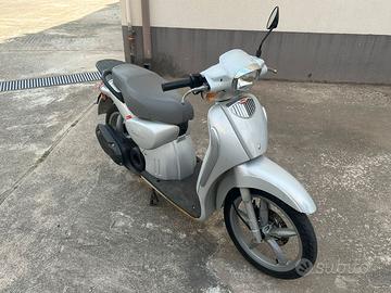 Aprilia Scarabeo 50 4T