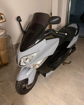 Yamaha tmax