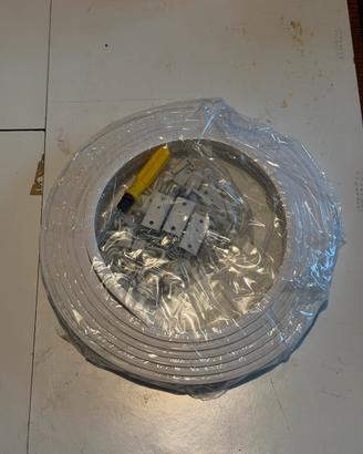 Binario flessibile per tende