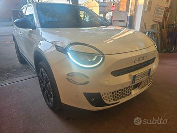 Fiat 600 Hybrid 145 CV DCT MHEV La Prima rate 99.0
