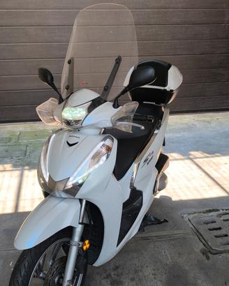 HONDA SH 300