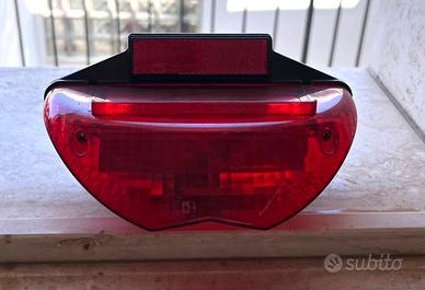 FARO POSTERIORE BMW F800R