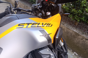 Moto Guzzi Stelvio