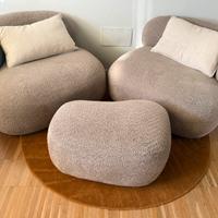 2 poltrone  pouf  Stato pari al nuovo