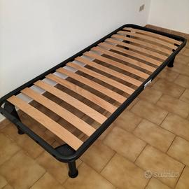 lettino singolo con materasso
