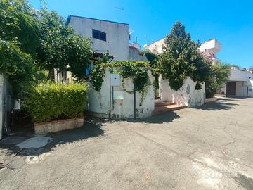 Villa a schiera a acitrezza