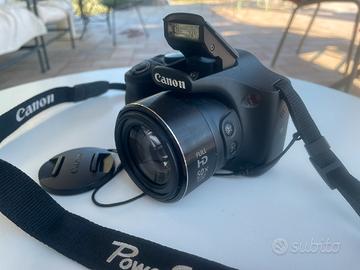 Canon PowerShot SX540 HS completa di accessori