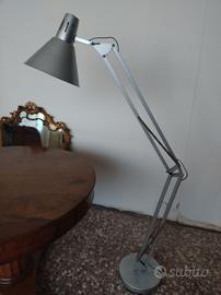 lampada a terra snodi con molle