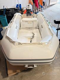 Tender Selva T310FV e motore Selva Piranha 9.9 cv