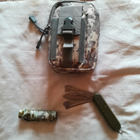 Multitool esercito spagnolo e torcia più pouch in