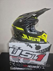 Casco just1