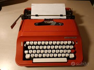 Macchina da scrivere Olivetti Underworld 319