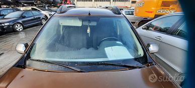 DACIA DUSTER 2012 - PARABREZZA ANTERIORE