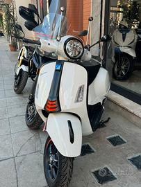 Vespa 310 supersport