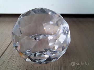 Fermacarte sfera prismata cristallo Swarovski.