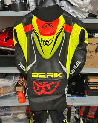 Tuta Berik 2.0+guanti abbinati